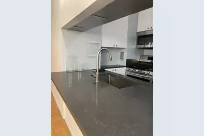 303 E 60th Street #8B, New York City, NY 10022 - Photo 5