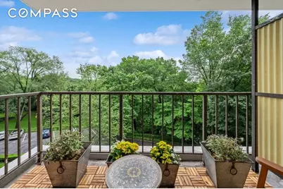 4525 Henry Hudson Parkway W #506, New York City, NY 10471 - Photo 11