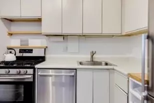 330 E 75th St, New York City, NY 10021 - Photo 3