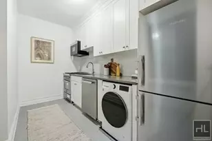 160 E 3rd St, New York, NY 10009 - Photo 9