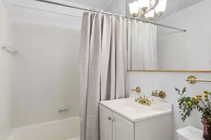 420 E 55th St, New York City, NY 10022 - Photo 7