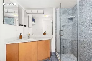 429 W 24th St, New York, NY 10011 - Photo 9