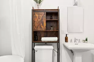 429 W 24th St, New York, NY 10011 - Photo 7