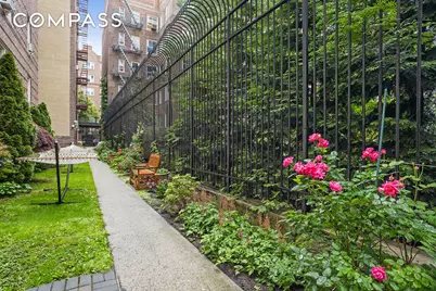 76-12 35th Avenue #J6, Jackson Heights, NY 11372 - Photo 11