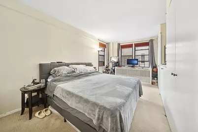 241 E 76th Street #5-J, New York City, NY 10021 - Photo 5