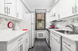 30 E 9th St, New York City, NY 10003 - Photo 3