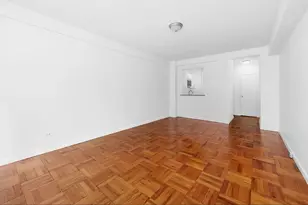 240 E 46th St, New York City, NY 10017 - Photo 3