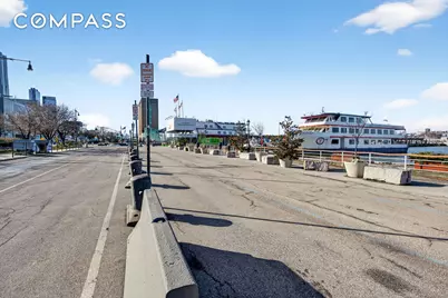 635 W 42nd Street #23E, New York City, NY 10036 - Photo 19