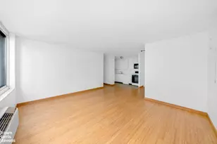 333 E 45th St, New York City, NY 10017 - Photo 7