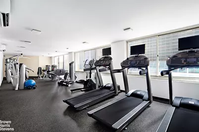 333 E 45th Street #7B, New York City, NY 10017 - Photo 11