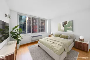 333 E 45th St, New York City, NY 10017 - Photo 3