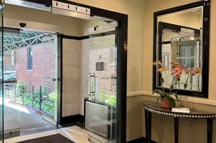 221 E 78th St, New York City, NY 10075 - Photo 7