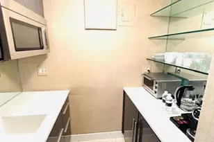 111 E 56th St, New York City, NY 10022 - Photo 3