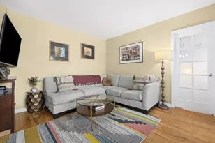 357 E 57th St, New York, NY 10022 - Photo 3