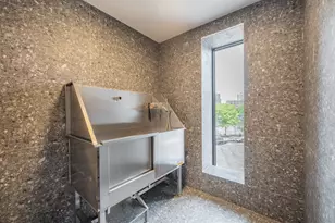 30-05 Vernon Blvd, New York City, NY 11102 - Photo 9