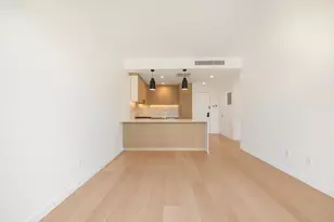 30-05 Vernon Blvd, Astoria, NY 11102 - Photo 3