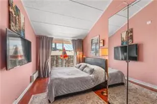 328 101st St, New York City, NY 11209 - Photo 9