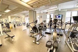 415 E 52nd St, New York, NY 10022 - Photo 9