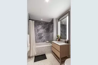 500 W 45th Street #726, New York City, NY 10036 - Photo 5