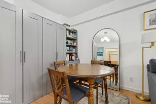 170 W 23rd St, New York City, NY 10011 - Photo 3