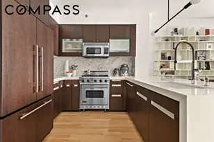 454 W 54th St, New York City, NY 10019 - Photo 3
