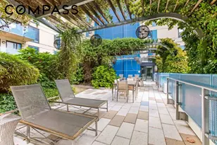 454 W 54th St, New York City, NY 10019 - Photo 15