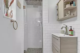 55 E 190th St, New York City, NY 10468 - Photo 7