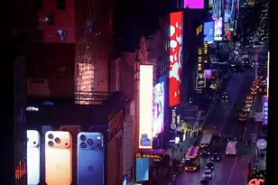 350 W 42nd St, New York City, NY 10036 - Photo 11