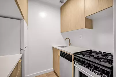 310 E 23rd Street #4B, New York City, NY 10010 - Photo 3