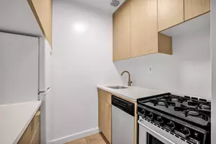 310 E 23rd St, New York City, NY 10010 - Photo 3