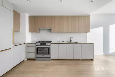 3 Court Square #2010, Long Island City, NY 11101 - Photo 5