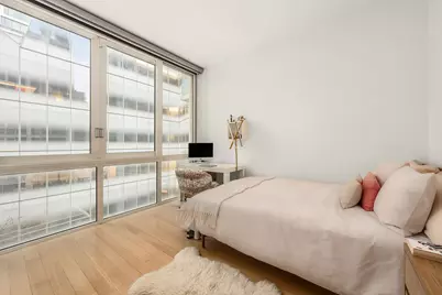 524 W 19th Street #4, New York, NY 10011 - Photo 15