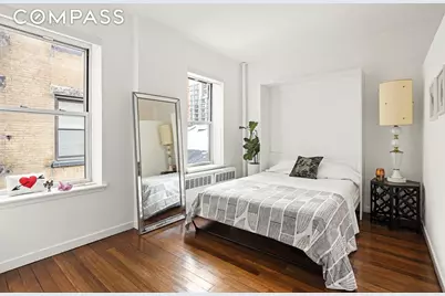 26 Gramercy Park S #5F, New York, NY 10003 - Photo 3