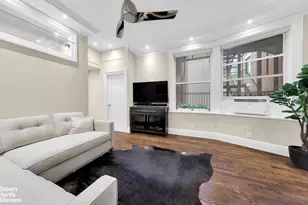 140 W 69th St, New York City, NY 10023 - Photo 5
