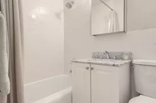 233 E 70th St, New York, NY 10021 - Photo 5