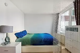 322 W 57th St, New York City, NY 10019 - Photo 3