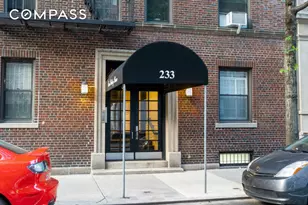 233 W 21st St, New York, NY 10011 - Photo 7