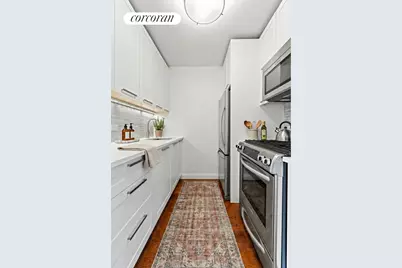 200 E 94th Street #703, New York, NY 10128 - Photo 7