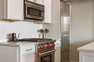 61 Jane St, New York, NY 10014 - Photo 9