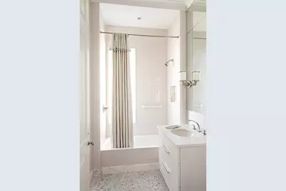 535 Park Avenue #11C, New York City, NY 10065 - Photo 9