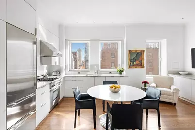 535 Park Avenue #11C, New York City, NY 10065 - Photo 5