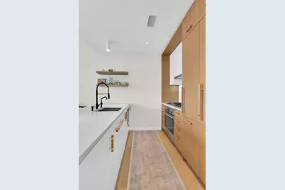 22-18 Jackson Avenue #608, New York City, NY 11101 - Photo 3