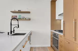 22-18 Jackson Ave, New York City, NY 11101 - Photo 3