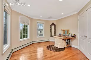 215 Lawrence Ave, New York, NY 10310 - Photo 17