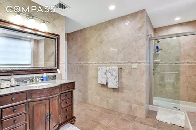 215 Lawrence Avenue, New York City, NY 10310 - Photo 23