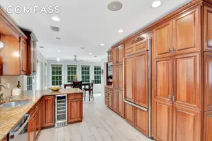 215 Lawrence Ave, New York City, NY 10310 - Photo 9