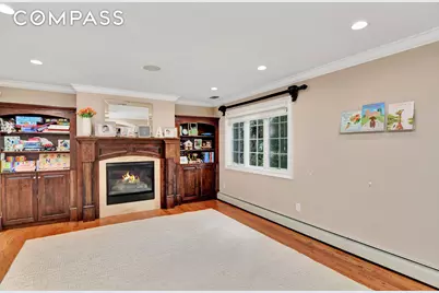 215 Lawrence Avenue, New York, NY 10310 - Photo 5