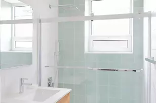 340 W 55th St, New York City, NY 10019 - Photo 7