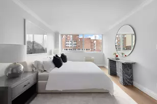 625 Main St, New York City, NY 10044 - Photo 1