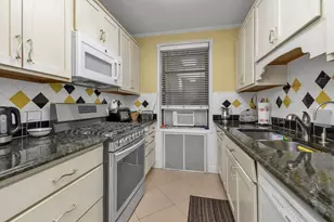 69-10 Yellowstone Blvd, New York City, NY 11375 - Photo 7